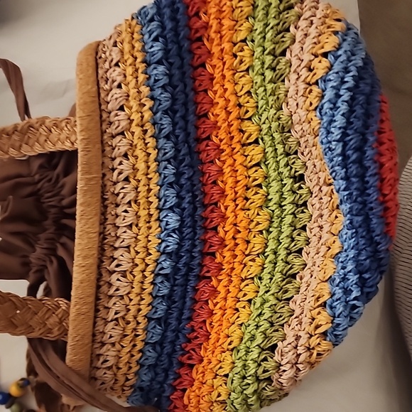 Multi coloured straw bag with drawstring top. inside zip privacy pocket - Picture 4 of 10